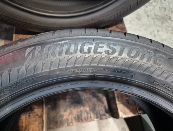 4 Gomme usate 225 50 18 RUN FLAT Pneumatici Estivi BRIDGESTONE 4 Gomme usate 225 50 18 RUN FLAT Pneumatici Estivi BRIDGESTONE