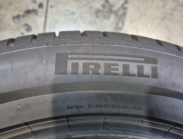4 Gomme usate 215 55 17 Pneumatici Estivi PIRELLI 4 Gomme usate 215 55 17 Pneumatici Estivi PIRELLI