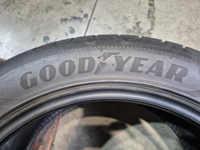 4 Gomme usate 255 45 19 Pneumatici Estivi GOODYEAR 4 Gomme usate 255 45 19 Pneumatici Estivi GOODYEAR