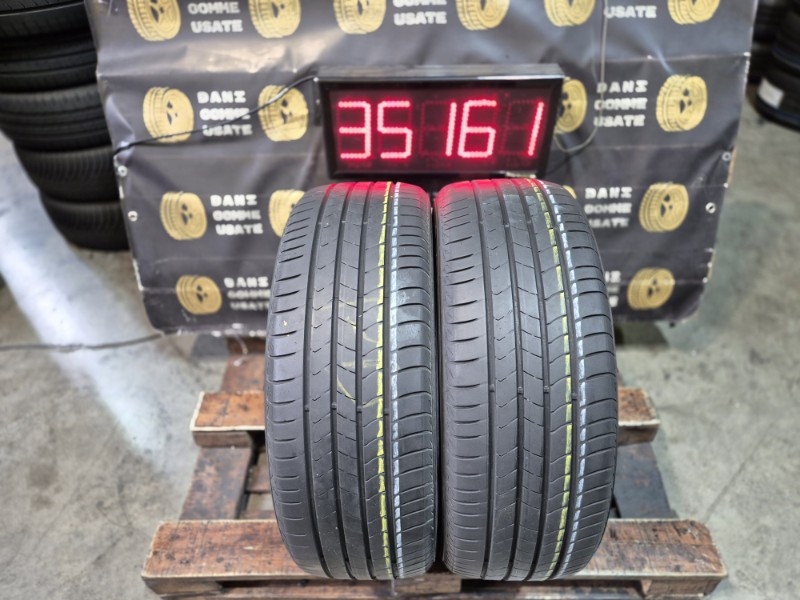 2 Gomme usate 215 55 18 Pneumatici Estivi KUMHO 2 Gomme usate 215 55 18 Pneumatici Estivi KUMHO