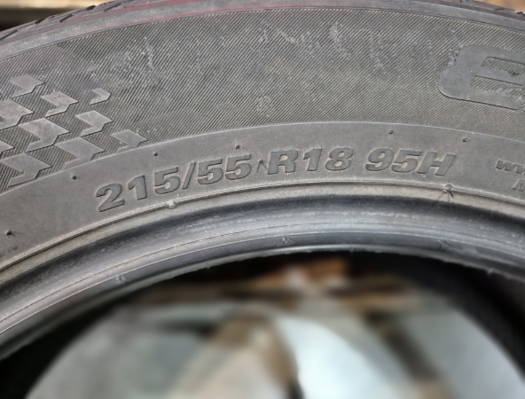 2 Gomme usate 215 55 18 Pneumatici Estivi KUMHO 2 Gomme usate 215 55 18 Pneumatici Estivi KUMHO