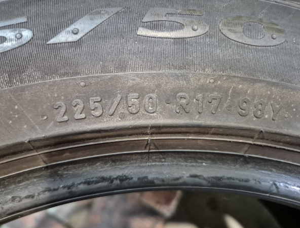 2 Gomme usate 225 50 17 Pneumatici Estivi PIRELLI 2 Gomme usate 225 50 17 Pneumatici Estivi PIRELLI