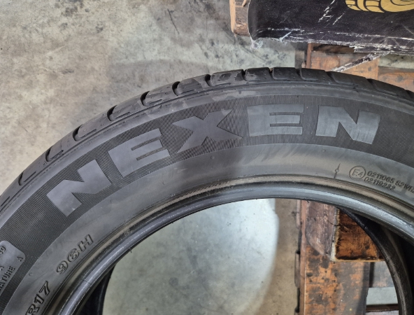 4 Gomme usate 215 60 17 Pneumatici Estivi NEXEN 4 Gomme usate 215 60 17 Pneumatici Estivi NEXEN