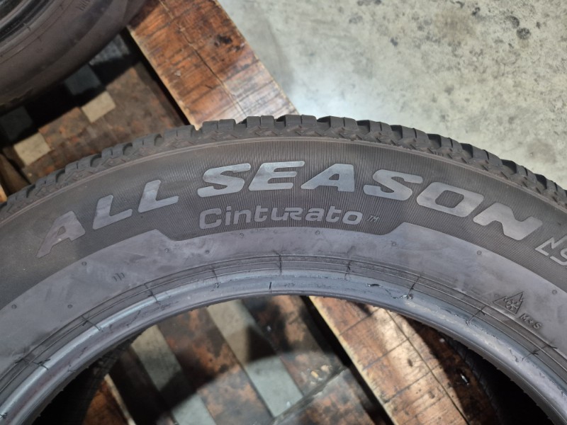 2 Gomme usate 215 60 17 Pneumatici 4 Stagioni PIRELLI 2 Gomme usate 215 60 17 Pneumatici 4 Stagioni PIRELLI