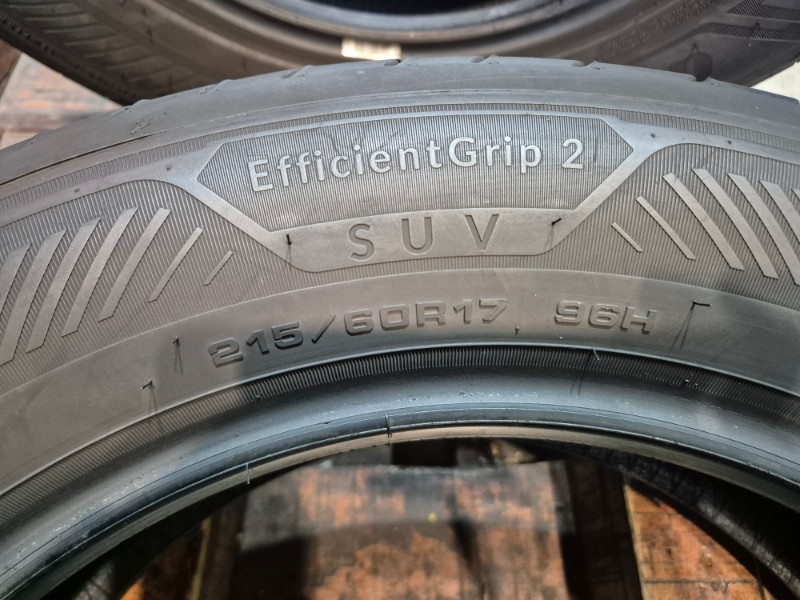 4 Gomme usate 215 60 17 Pneumatici Estivi GOODYEAR 4 Gomme usate 215 60 17 Pneumatici Estivi GOODYEAR