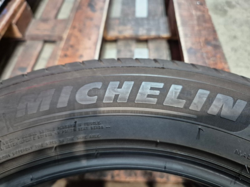 4 Gomme usate 215 55 17 Pneumatici Estivi MICHELIN 4 Gomme usate 215 55 17 Pneumatici Estivi MICHELIN