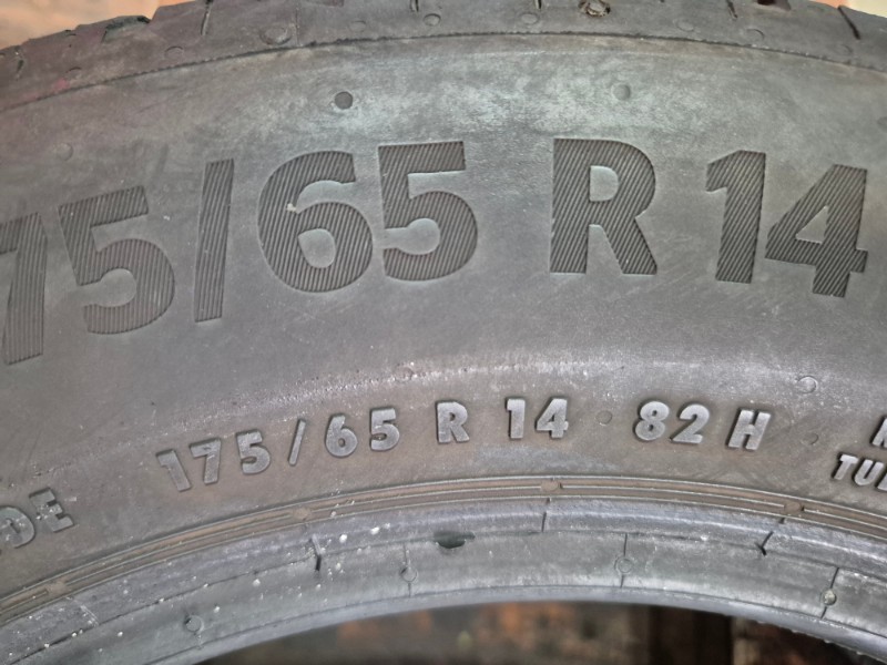 4 Gomme usate 175 65 14 Pneumatici Estivi CONTINENTAL 4 Gomme usate 175 65 14 Pneumatici Estivi CONTINENTAL