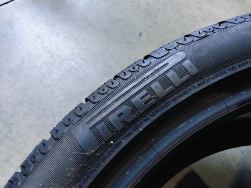 2 Gomme usate 245 35 18 RUN FLAT Pneumatici Invernali PIRELLI 2 Gomme usate 245 35 18 RUN FLAT Pneumatici Invernali PIRELLI