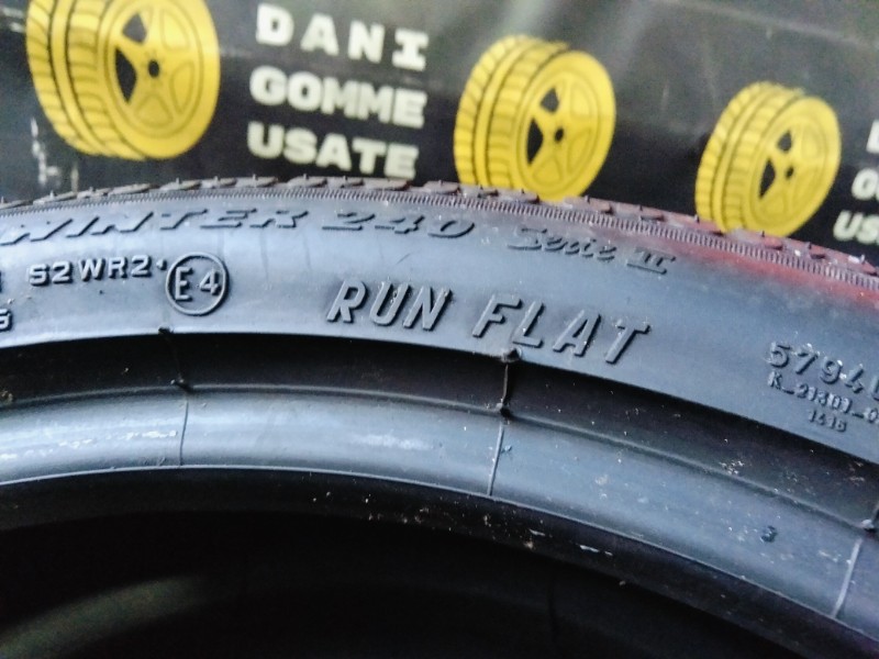 2 Gomme usate 245 35 18 RUN FLAT Pneumatici Invernali PIRELLI 2 Gomme usate 245 35 18 RUN FLAT Pneumatici Invernali PIRELLI