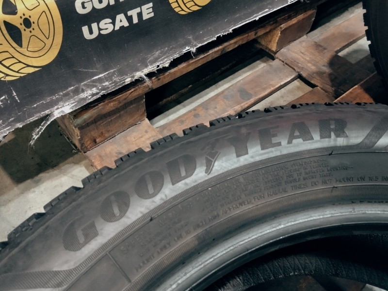 4 Gomme usate 205 55 16 Pneumatici Invernali GOODYEAR 4 Gomme usate 205 55 16 Pneumatici Invernali GOODYEAR