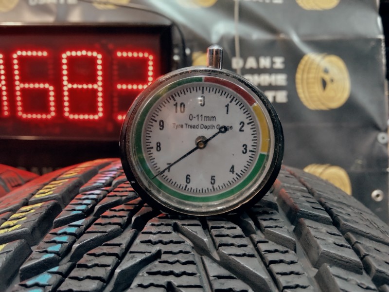 4 Gomme usate 205 55 16 Pneumatici Invernali GOODYEAR 4 Gomme usate 205 55 16 Pneumatici Invernali GOODYEAR