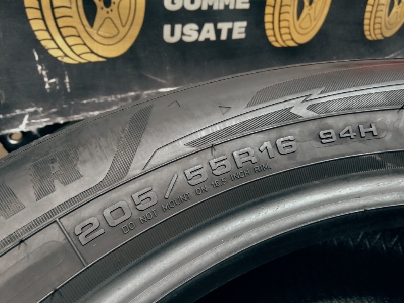 4 Gomme usate 205 55 16 Pneumatici Invernali GOODYEAR 4 Gomme usate 205 55 16 Pneumatici Invernali GOODYEAR