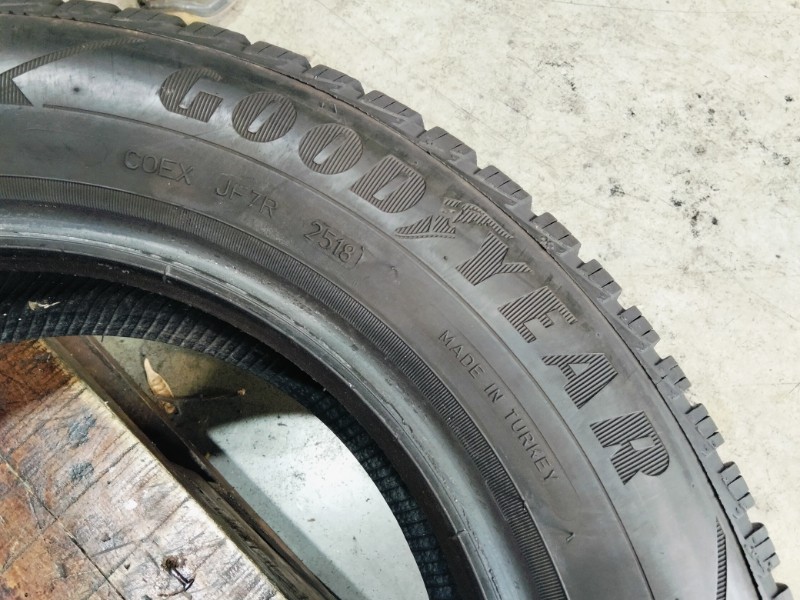 4 Gomme usate 175 65 14 Pneumatici Invernali GOODYEAR 4 Gomme usate 175 65 14 Pneumatici Invernali GOODYEAR