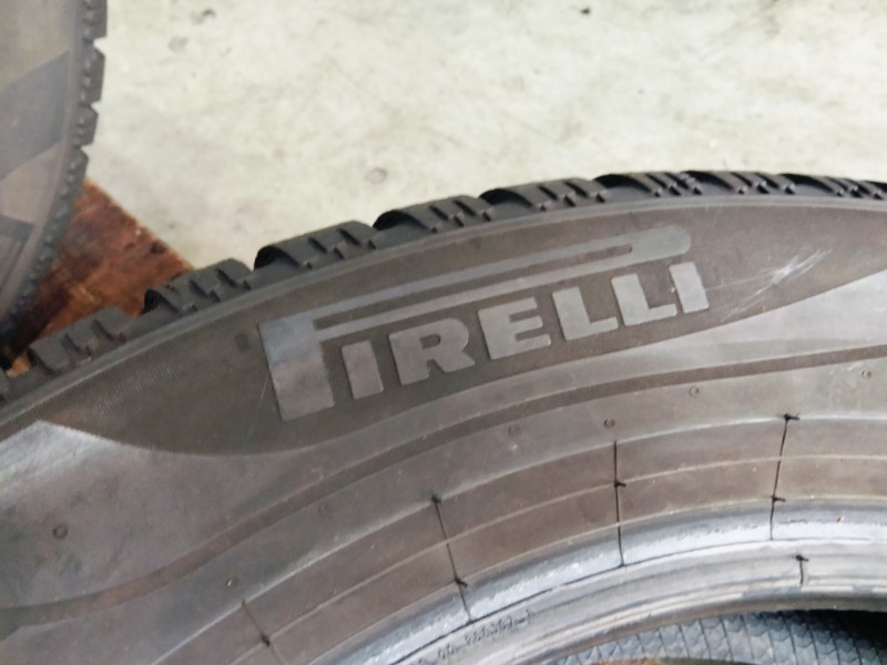 4 Gomme usate 205 60 16 Pneumatici Invernali PIRELLI 4 Gomme usate 205 60 16 Pneumatici Invernali PIRELLI