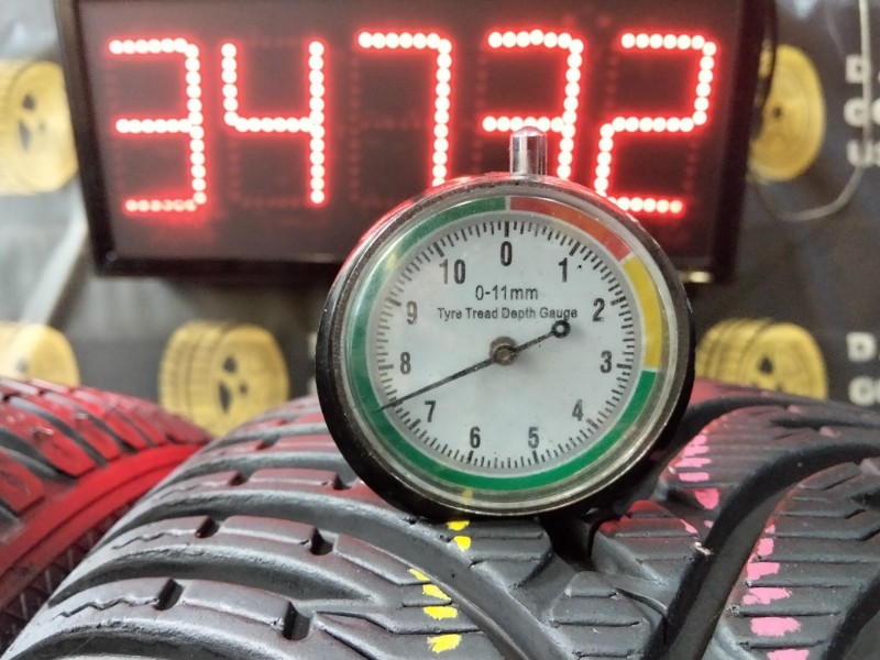 4 Gomme usate 195 45 16 Pneumatici Invernali KLEBER 4 Gomme usate 195 45 16 Pneumatici Invernali KLEBER