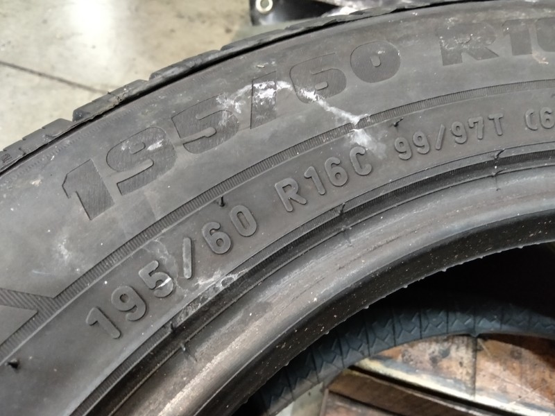 2 Gomme usate 195 60 16 C Pneumatici Invernali PIRELLI 2 Gomme usate 195 60 16 C Pneumatici Invernali PIRELLI