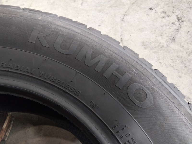 2 Gomme usate 235 65 16 C Pneumatici Invernali KUMHO 2 Gomme usate 235 65 16 C Pneumatici Invernali KUMHO