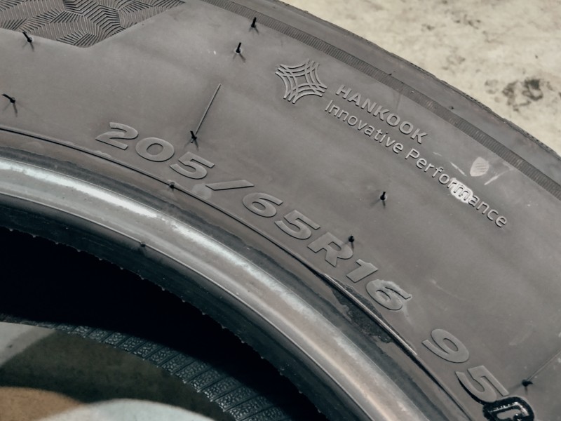 4 Gomme usate 205 65 16 Pneumatici Invernali HANKOOK 4 Gomme usate 205 65 16 Pneumatici Invernali HANKOOK