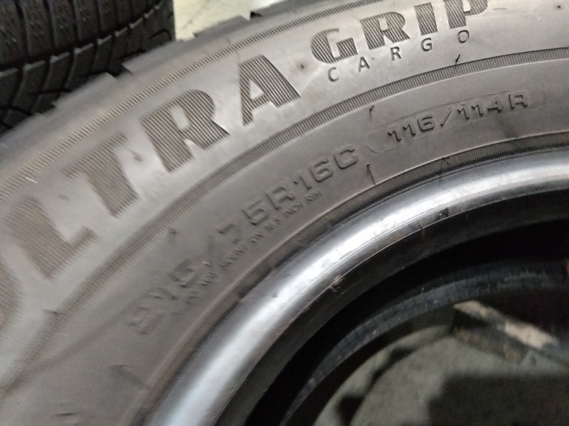 4 Gomme usate 215 75 16 C Pneumatici Invernali GOODYEAR 4 Gomme usate 215 75 16 C Pneumatici Invernali GOODYEAR