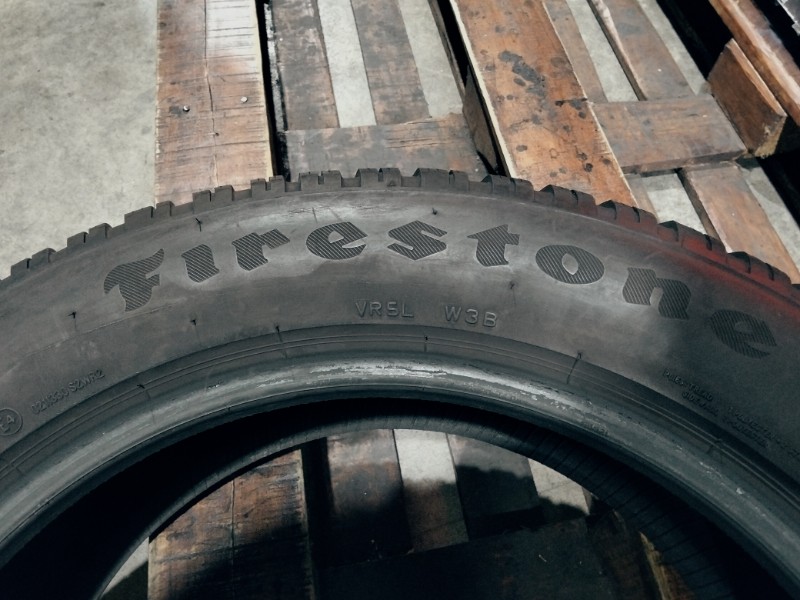 2 Gomme usate 225 55 18 Pneumatici Invernali FIRESTONE 2 Gomme usate 225 55 18 Pneumatici Invernali FIRESTONE