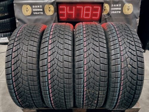4 Gomme usate 225 60 18 Pneumatici Invernali GOODYEAR