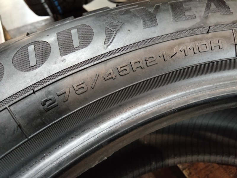 4 Gomme usate 275 45 21 Pneumatici Invernali GOODYEAR 4 Gomme usate 275 45 21 Pneumatici Invernali GOODYEAR