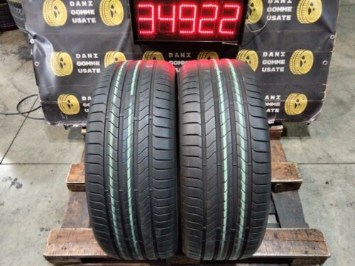 2 Gomme usate 235 45 19 Pneumatici Estivi BRIDGESTONE