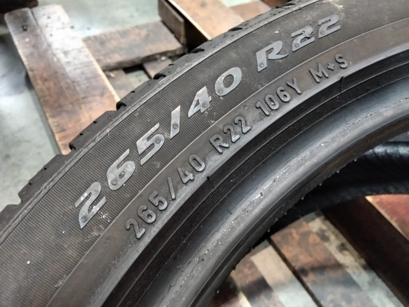 2 Gomme usate 265 40 22 Pneumatici 4 Stagioni PIRELLI 2 Gomme usate 265 40 22 Pneumatici 4 Stagioni PIRELLI