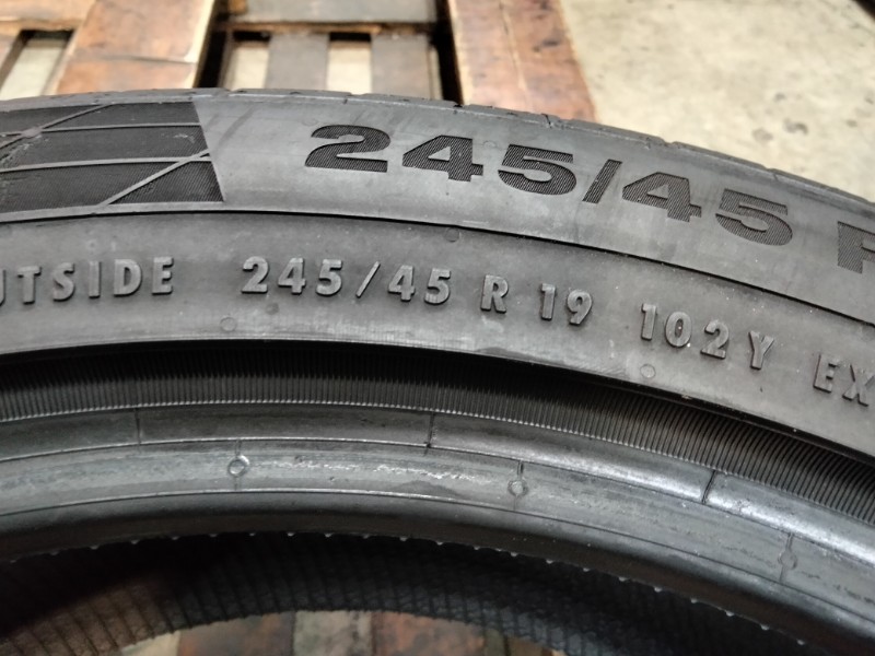 2 Gomme usate 245 45 19 Pneumatici Estivi CONTINENTAL 2 Gomme usate 245 45 19 Pneumatici Estivi CONTINENTAL
