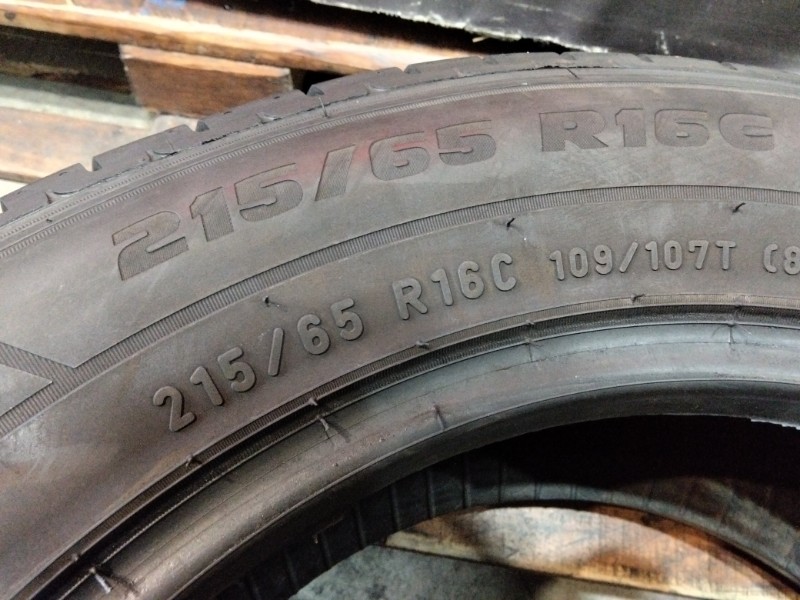 1 Gomma usata 215 65 16 C Pneumatici Estivi PIRELLI 1 Gomma usata 215 65 16 C Pneumatici Estivi PIRELLI