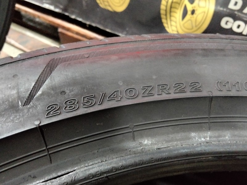 2 Gomme usate 285 40 22 Pneumatici Estivi BRIDGESTONE 2 Gomme usate 285 40 22 Pneumatici Estivi BRIDGESTONE