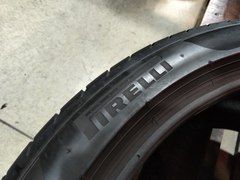 2 Gomme usate 275 35 20 RUN FLAT Pneumatici Estivi PIRELLI 2 Gomme usate 275 35 20 RUN FLAT Pneumatici Estivi PIRELLI