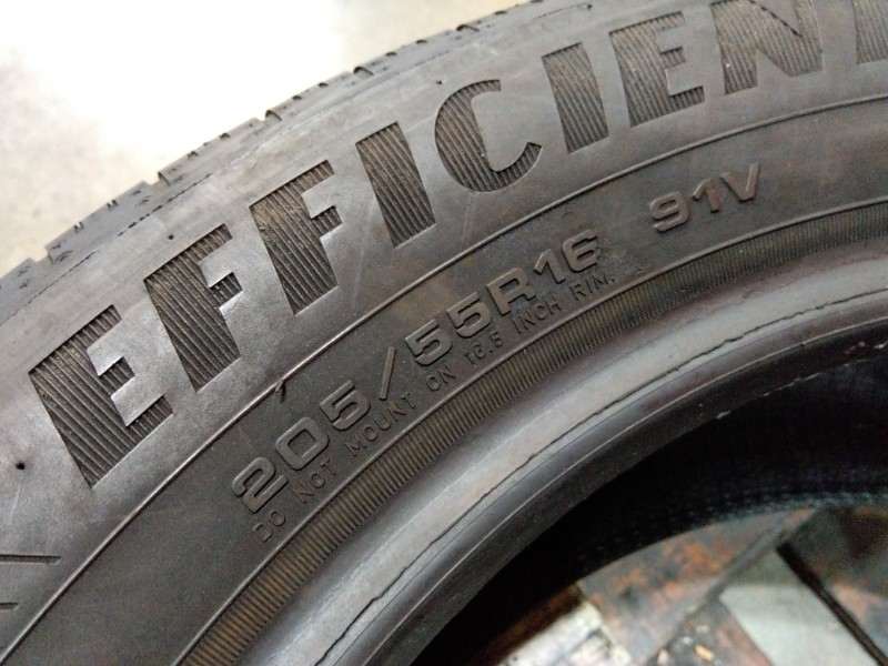 2 Gomme usate 205 55 16 Pneumatici Estivi GOODYEAR 2 Gomme usate 205 55 16 Pneumatici Estivi GOODYEAR