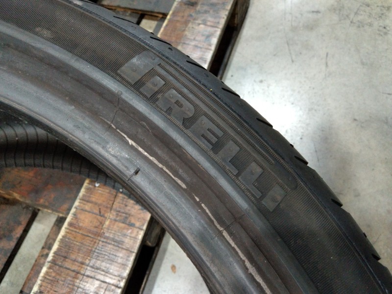 2 Gomme usate 285 35 22 e 2 Gomme usate 315 30 22 Pneumatici Estivi PIRELLI 2 Gomme usate 285 35 22 e 2 Gomme usate 315 30 22 Pneumatici Estivi PIRELLI