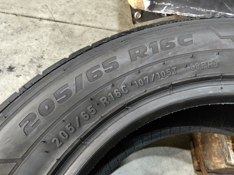 4 Gomme usate 205 65 16 C Pneumatici Estivi PIRELLI 4 Gomme usate 205 65 16 C Pneumatici Estivi PIRELLI