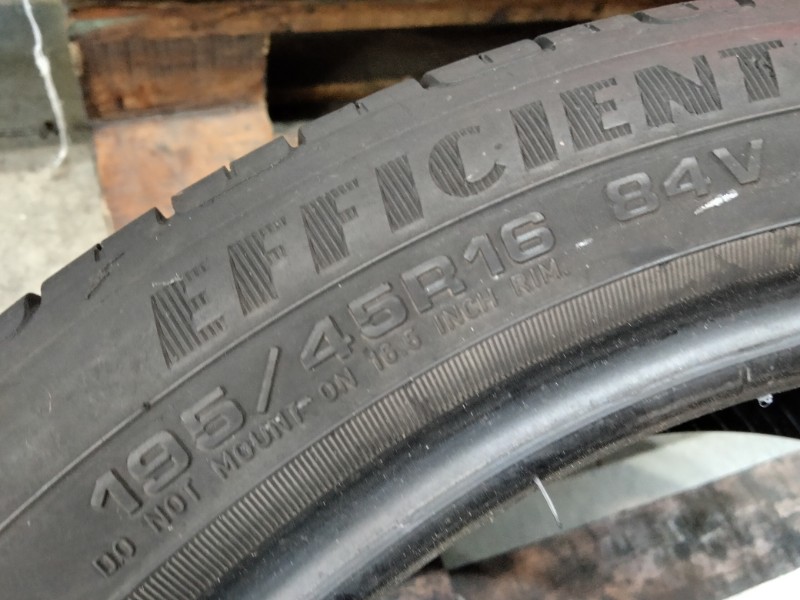 2 Gomme usate 195 45 16 Pneumatici Estivi GOODYEAR 2 Gomme usate 195 45 16 Pneumatici Estivi GOODYEAR