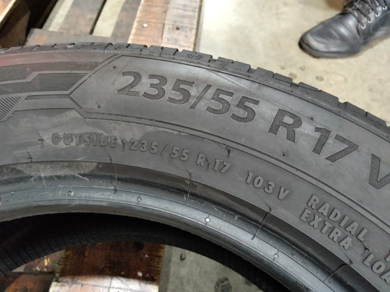 4 Gomme usate 235 55 17 Pneumatici Estivi BARUM 4 Gomme usate 235 55 17 Pneumatici Estivi BARUM