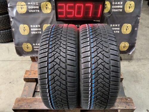2 Gomme usate 245 45 19 Pneumatici Invernali DUNLOP