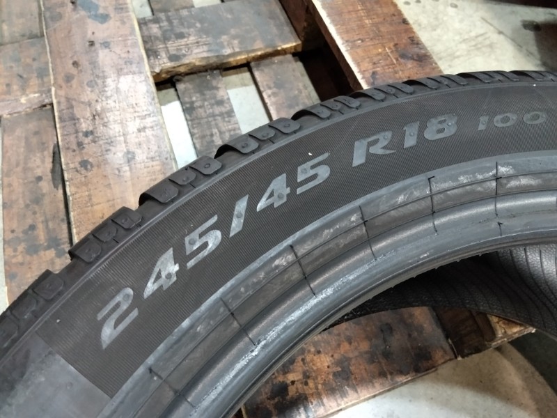 4 Gomme usate 245 45 18 Pneumatici Invernali PIRELLI 4 Gomme usate 245 45 18 Pneumatici Invernali PIRELLI