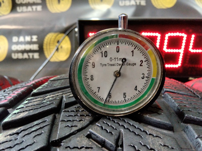 4 Gomme usate 235 55 18 Pneumatici Invernali GOODYEAR 4 Gomme usate 235 55 18 Pneumatici Invernali GOODYEAR