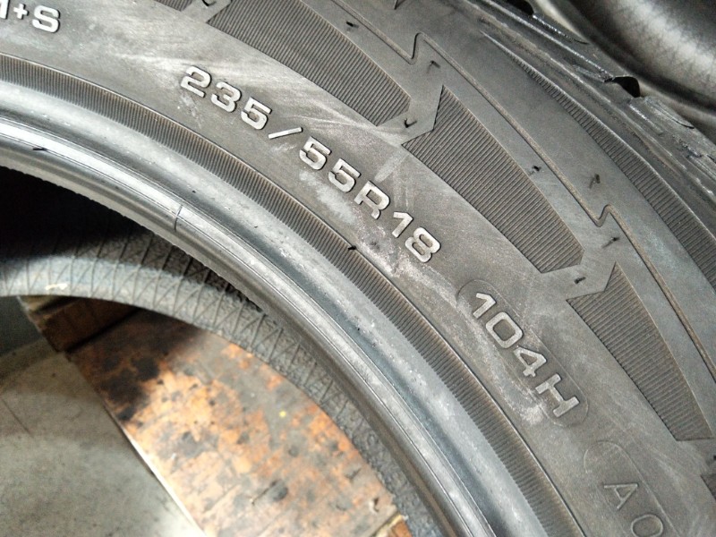 4 Gomme usate 235 55 18 Pneumatici Invernali GOODYEAR 4 Gomme usate 235 55 18 Pneumatici Invernali GOODYEAR