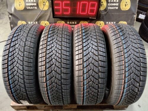 4 Gomme usate 215 60 17 Pneumatici Invernali GOODYEAR
