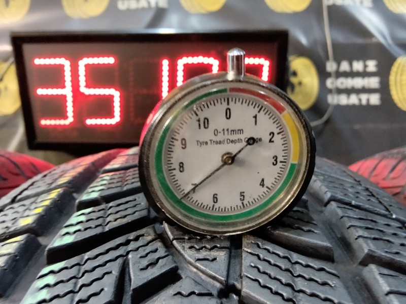 4 Gomme usate 215 60 17 Pneumatici Invernali GOODYEAR 4 Gomme usate 215 60 17 Pneumatici Invernali GOODYEAR
