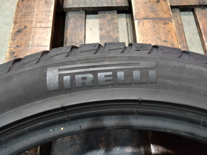 4 Gomme usate 215 45 17 Pneumatici Invernali PIRELLI 4 Gomme usate 215 45 17 Pneumatici Invernali PIRELLI