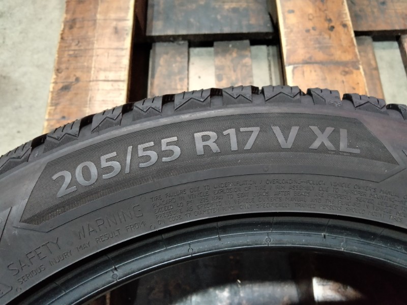 2 Gomme usate 205 55 17 Pneumatici Invernali BARUM 2 Gomme usate 205 55 17 Pneumatici Invernali BARUM