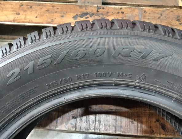 4 Gomme usate 215 60 17 Pneumatici Invernali PIRELLI 4 Gomme usate 215 60 17 Pneumatici Invernali PIRELLI
