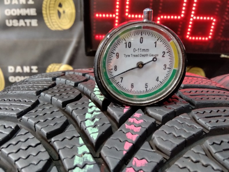 2 Gomme usate 225 45 17 Pneumatici Invernali BRIDGESTONE 2 Gomme usate 225 45 17 Pneumatici Invernali BRIDGESTONE
