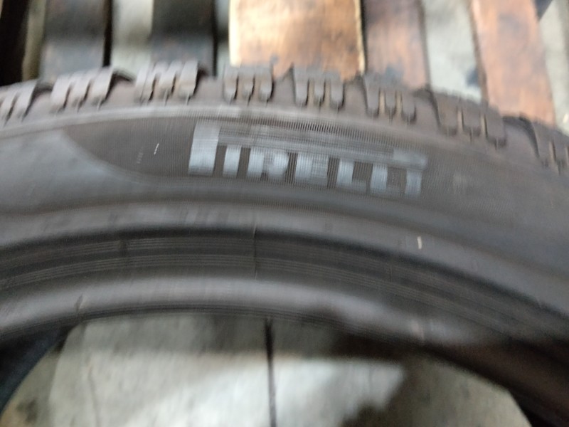 4 Gomme usate 225 45 17 Pneumatici Invernali PIRELLI 4 Gomme usate 225 45 17 Pneumatici Invernali PIRELLI