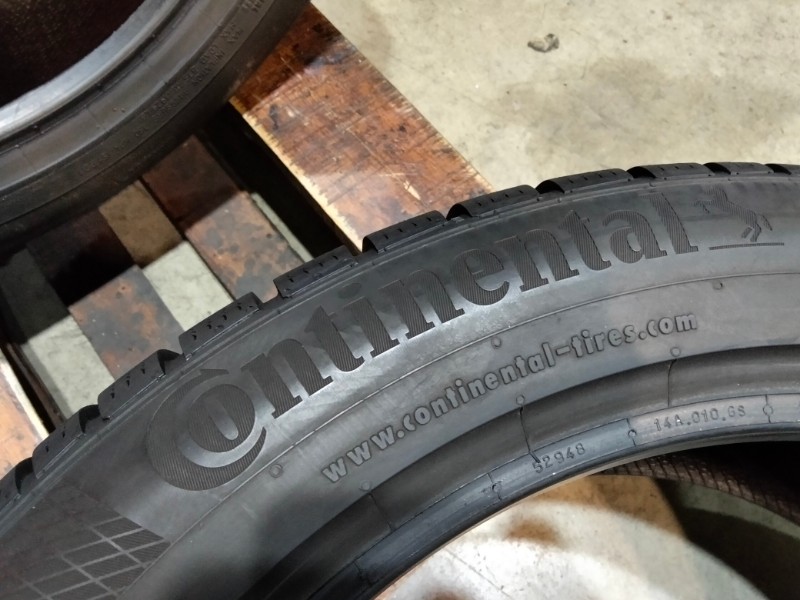 4 Gomme usate 255 45 18 Pneumatici Invernali CONTINENTAL 4 Gomme usate 255 45 18 Pneumatici Invernali CONTINENTAL