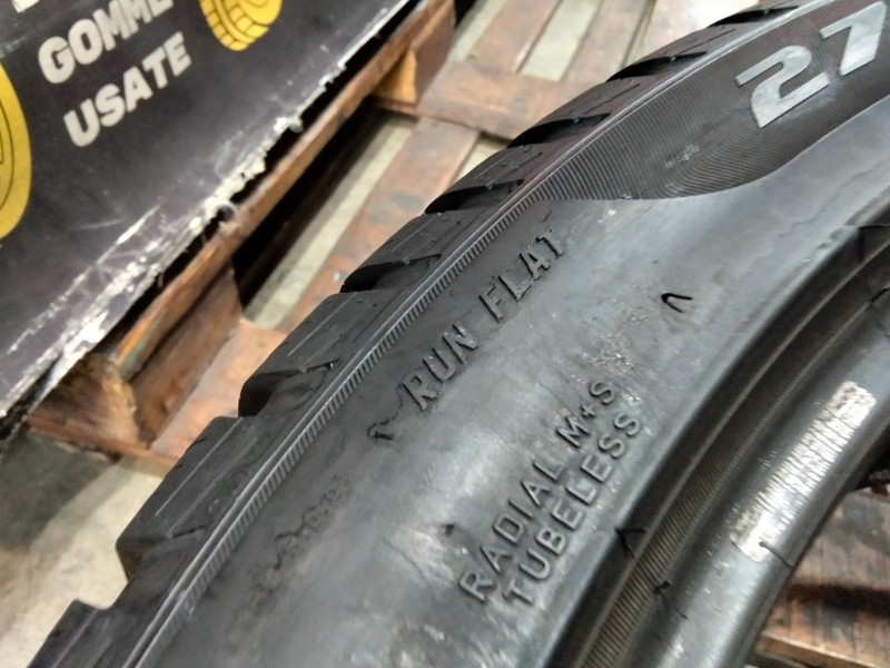2 Gomme usate 245 45 20 e 2 Gomme usate 275 40 20 RUN FLAT Pneumatici Invernali PIRELLI 2 Gomme usate 245 45 20 e 2 Gomme usate 275 40 20 RUN FLAT Pneumatici Invernali PIRELLI